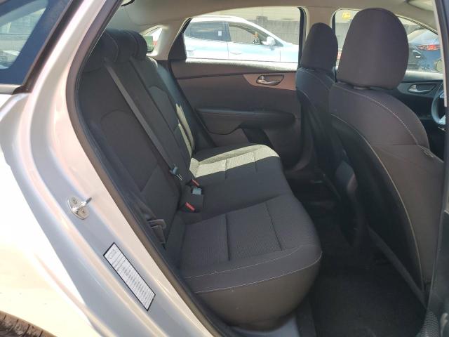 3KPF24AD7KE082803 KIA FORTE FE