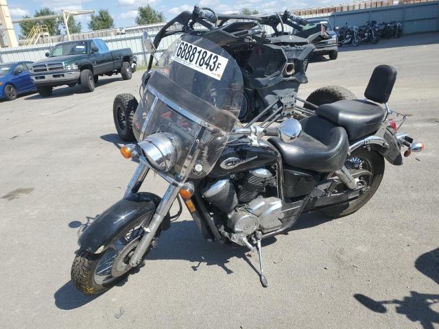 JH2RC44J22M010864 2002 Honda Vt750 Cdb