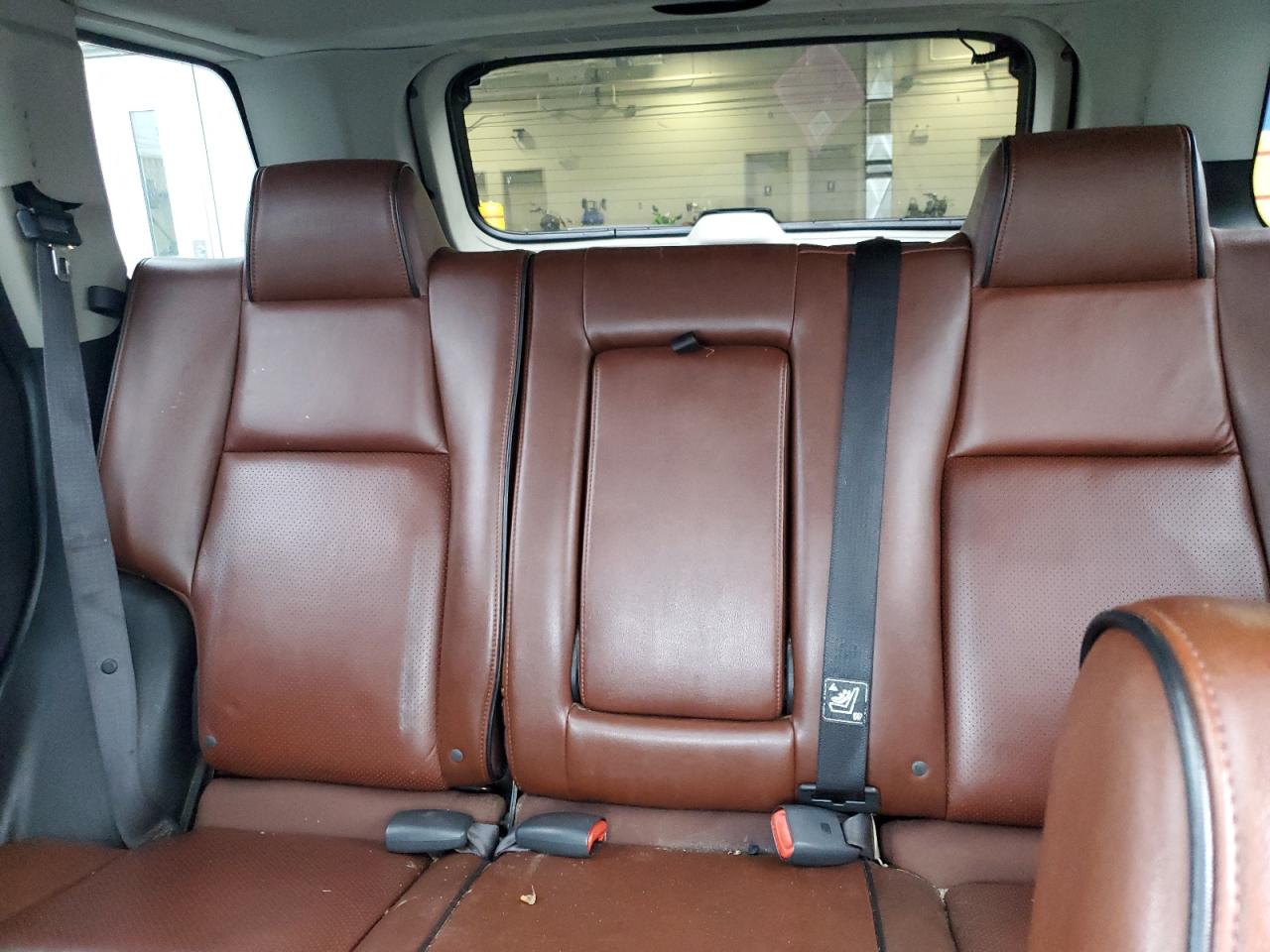 1J8HR68M88C220122 2008 Jeep Grand Cherokee Overland