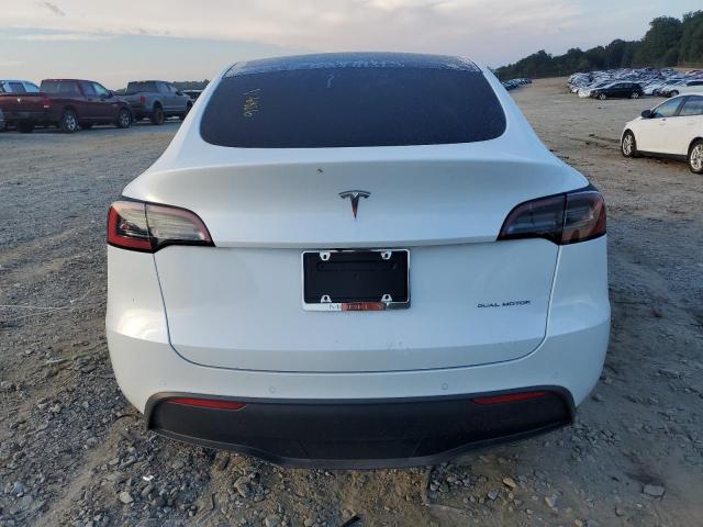 7SAYGDEE5NF416826 Tesla Model Y  6