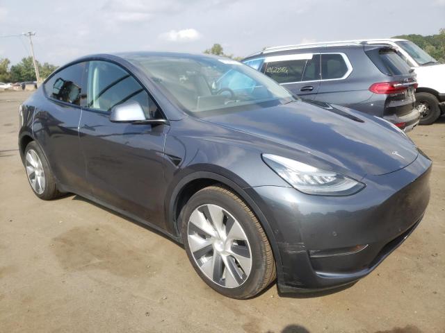 5YJYGDEE9LF009442 Tesla Model Y  4