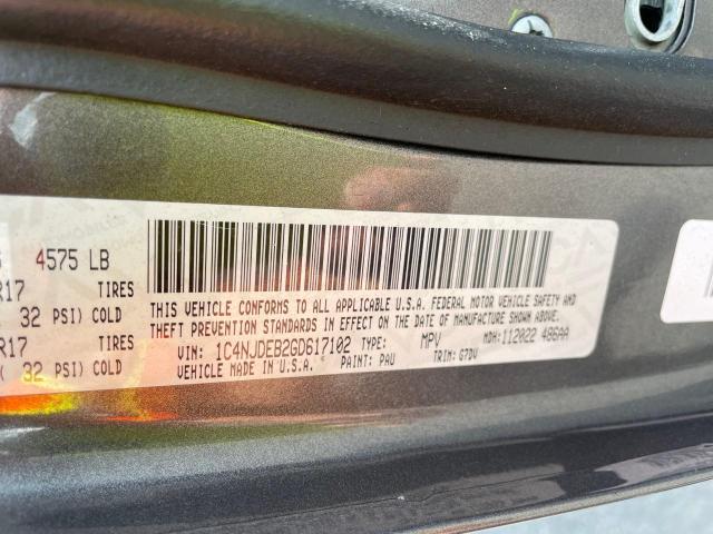 1C4NJDEB2GD617102 Jeep Compass Latitude