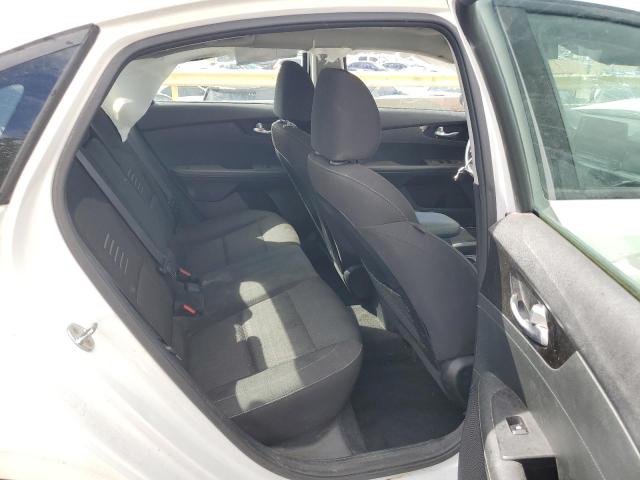 3KPF34AD9KE014418 KIA Forte Gt Line