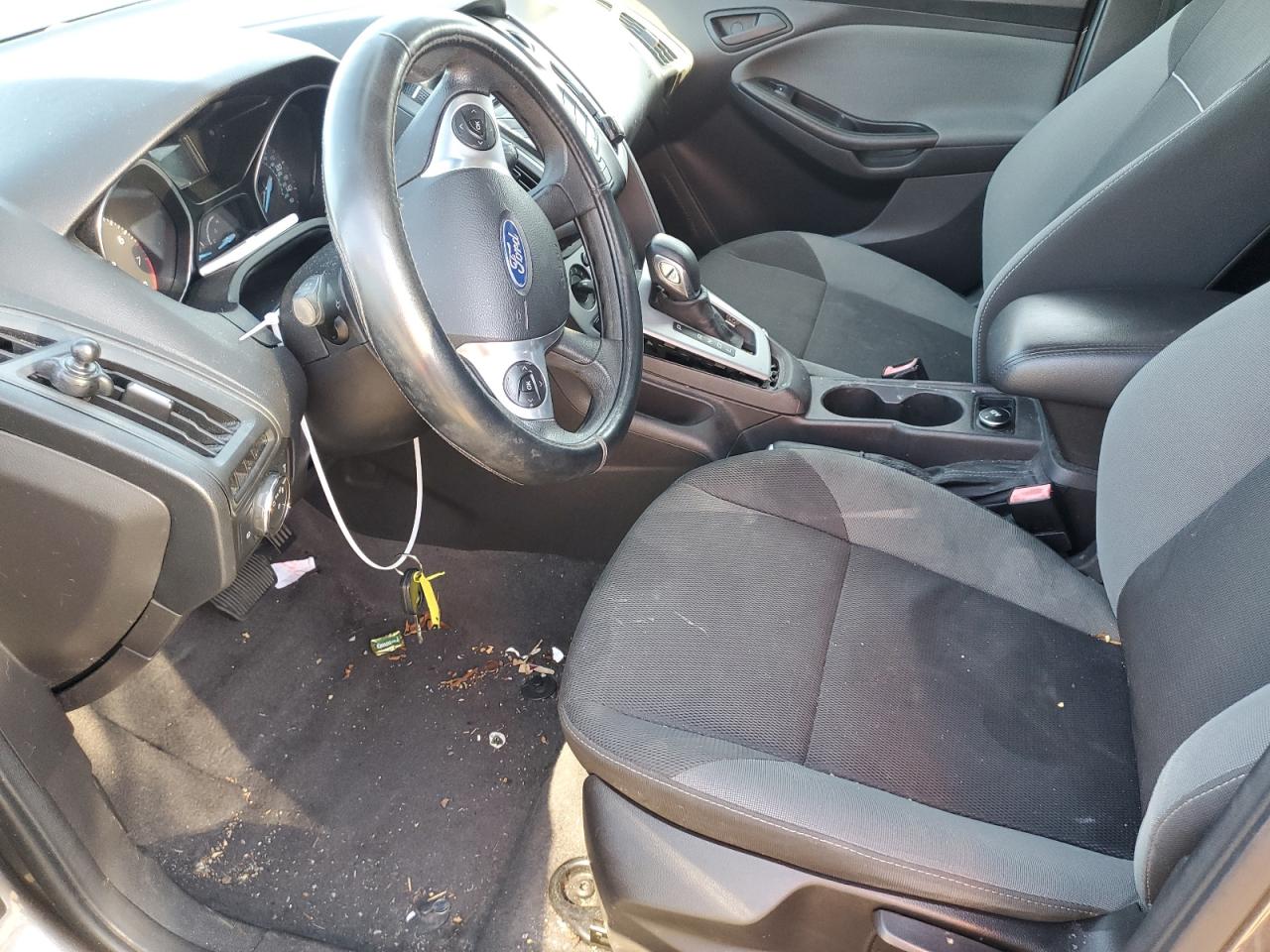 1FAHP3K22CL263226 2012 Ford Focus Se