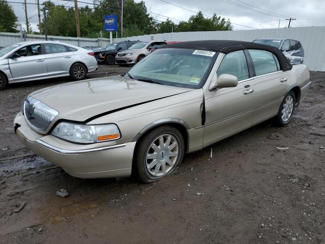 2006 Lincoln Town Car Signature Limited