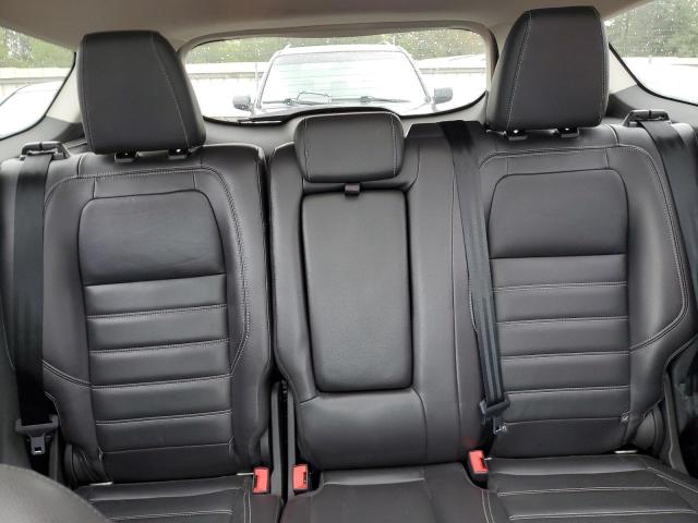 1FMCU9GDXHUA35241 Ford ESCAPE SE