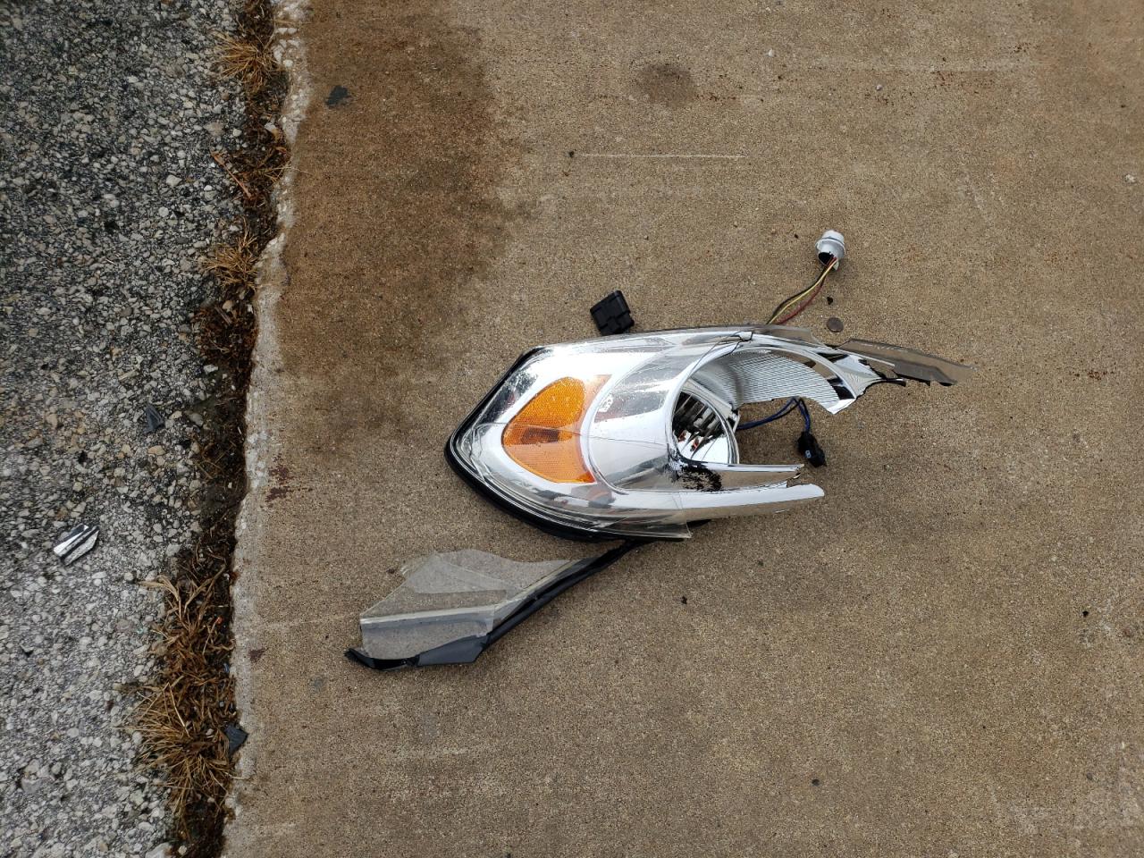 2G1WB5E33E1153688 2014 Chevrolet Impala Limited Lt