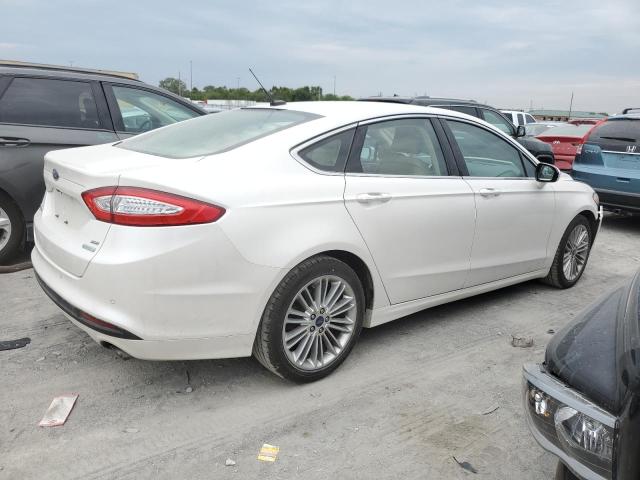 3FA6P0HD0FR243903 Ford FUSION SE