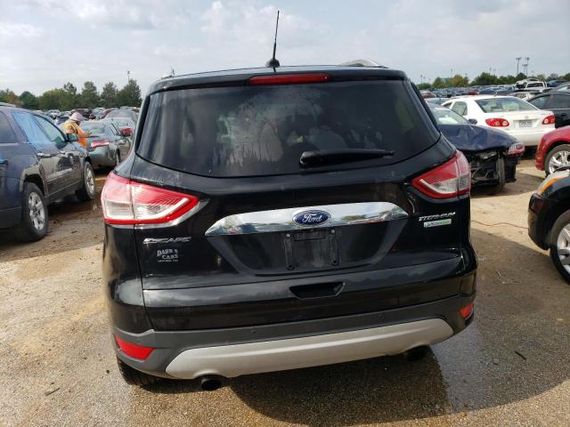 1FMCU0JX0FUC25366 Ford Escape Titanium