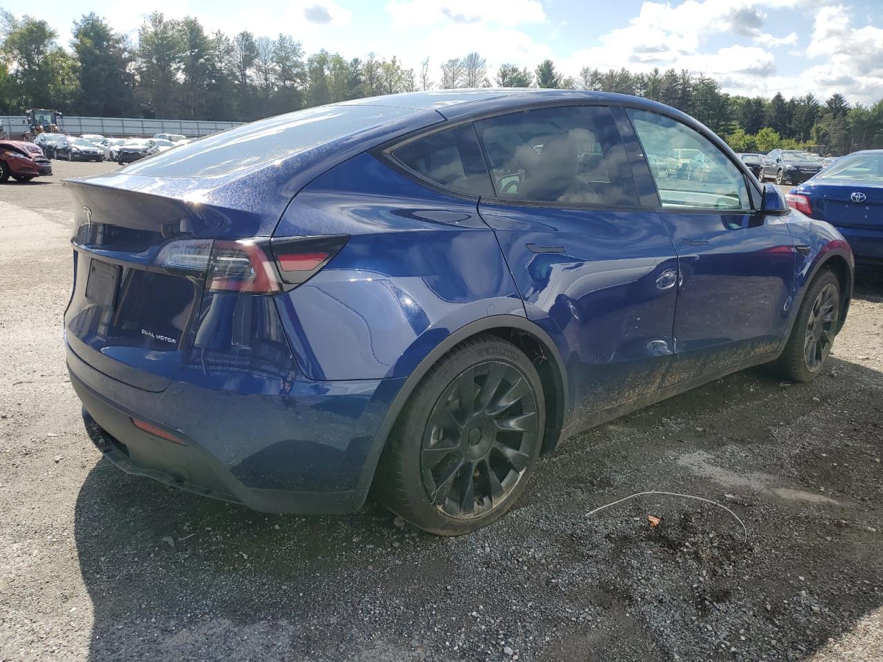 5YJYGDEEXLF024399 Tesla Model Y  3