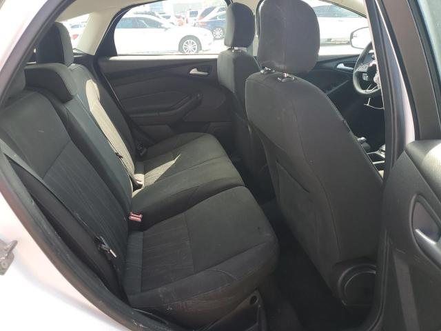 1FADP3K27FL241256 Ford FOCUS SE
