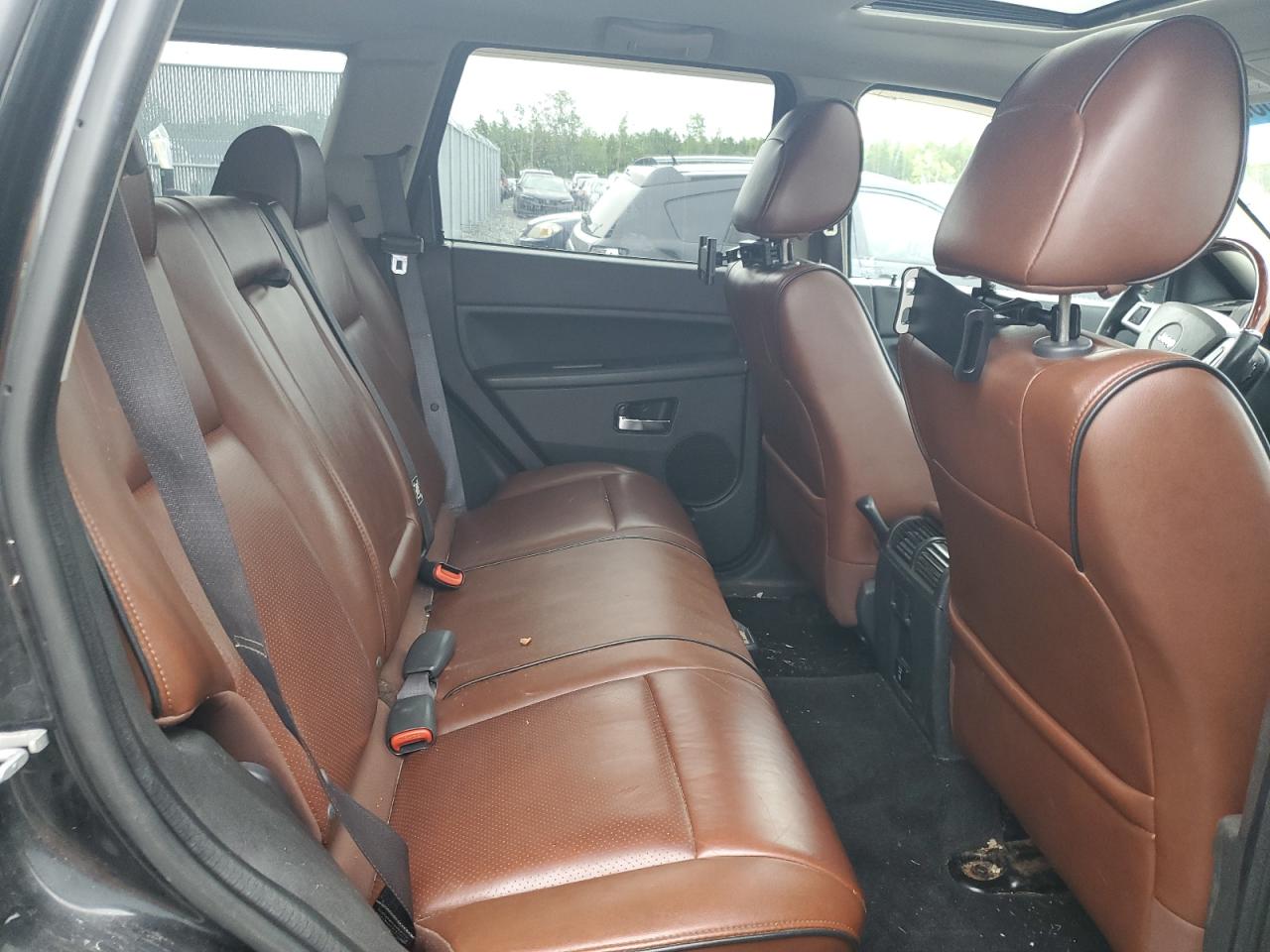 1J8HR68M88C220122 2008 Jeep Grand Cherokee Overland