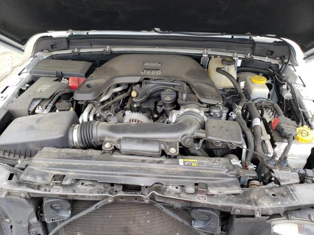 1C4HJXEG1JW166587 Jeep Wrangler Unlimited Sahara
