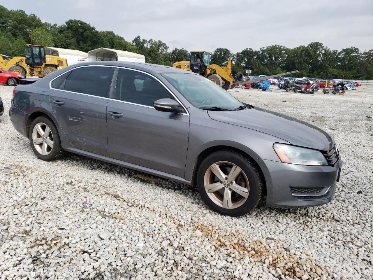 1VWBH7A35CC058172 2012 Volkswagen Passat Se