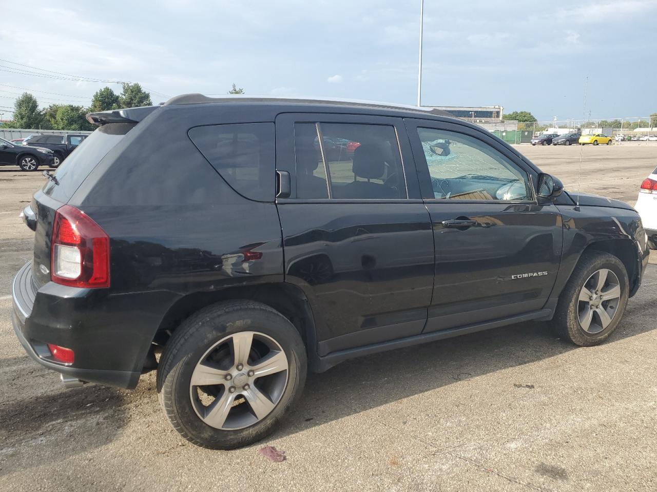 1C4NJDEB5GD772579 2016 Jeep Compass Latitude