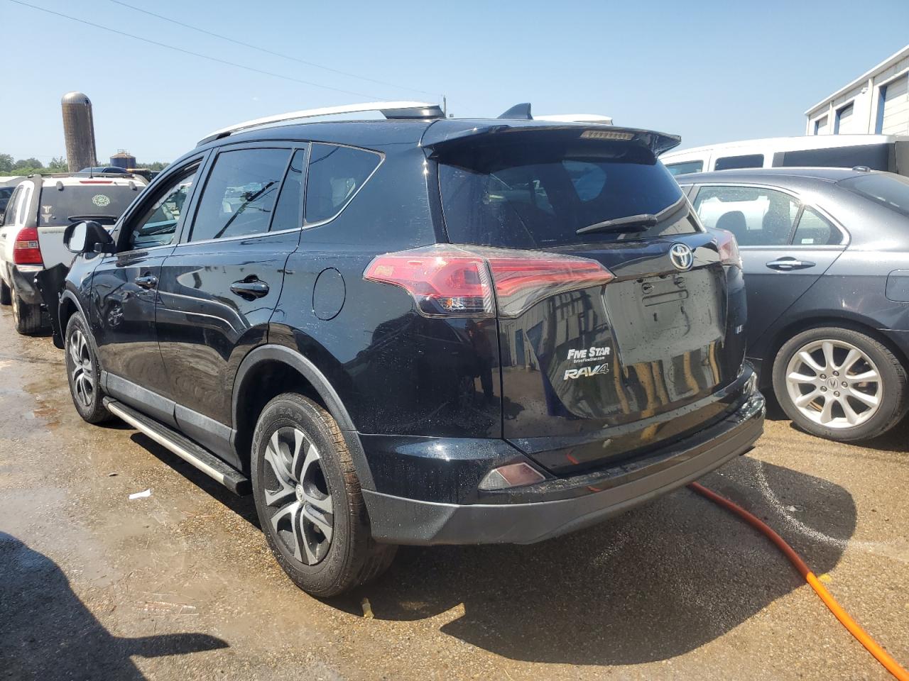 2016 Toyota Rav4 Le vin: 2T3ZFREV3GW260543