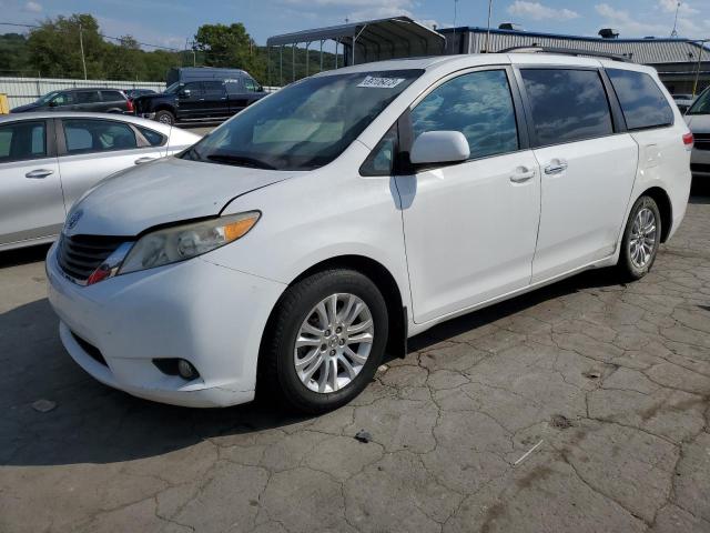 2012 Toyota Sienna XLE