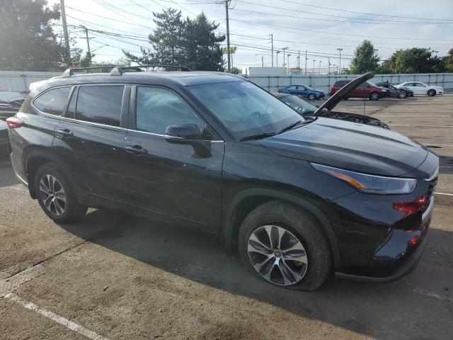 5TDKDRBH3PS028662 Toyota Highlander L