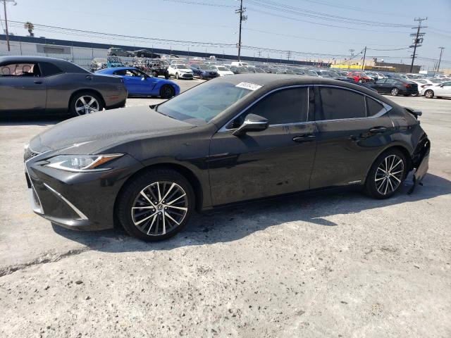 2022 Lexus ES 300h 