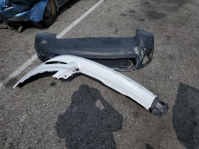 1C4PJLCB2FW670794 Jeep Cherokee Latitude