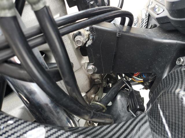 2002 YAMAHA YZFR6 L JYARJ04E32A026417