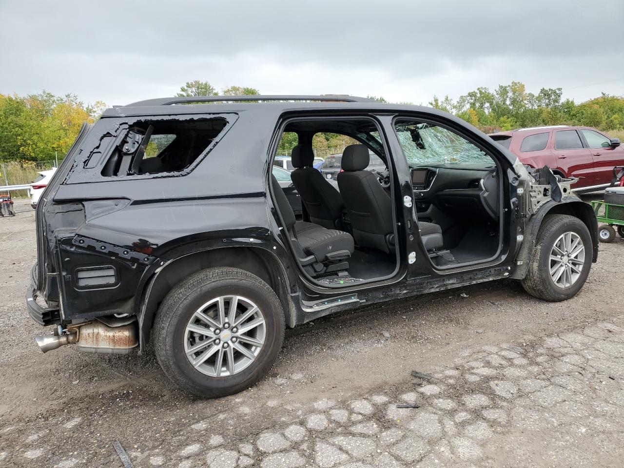 1GNEVGKW4PJ134961 Chevrolet Traverse L 3