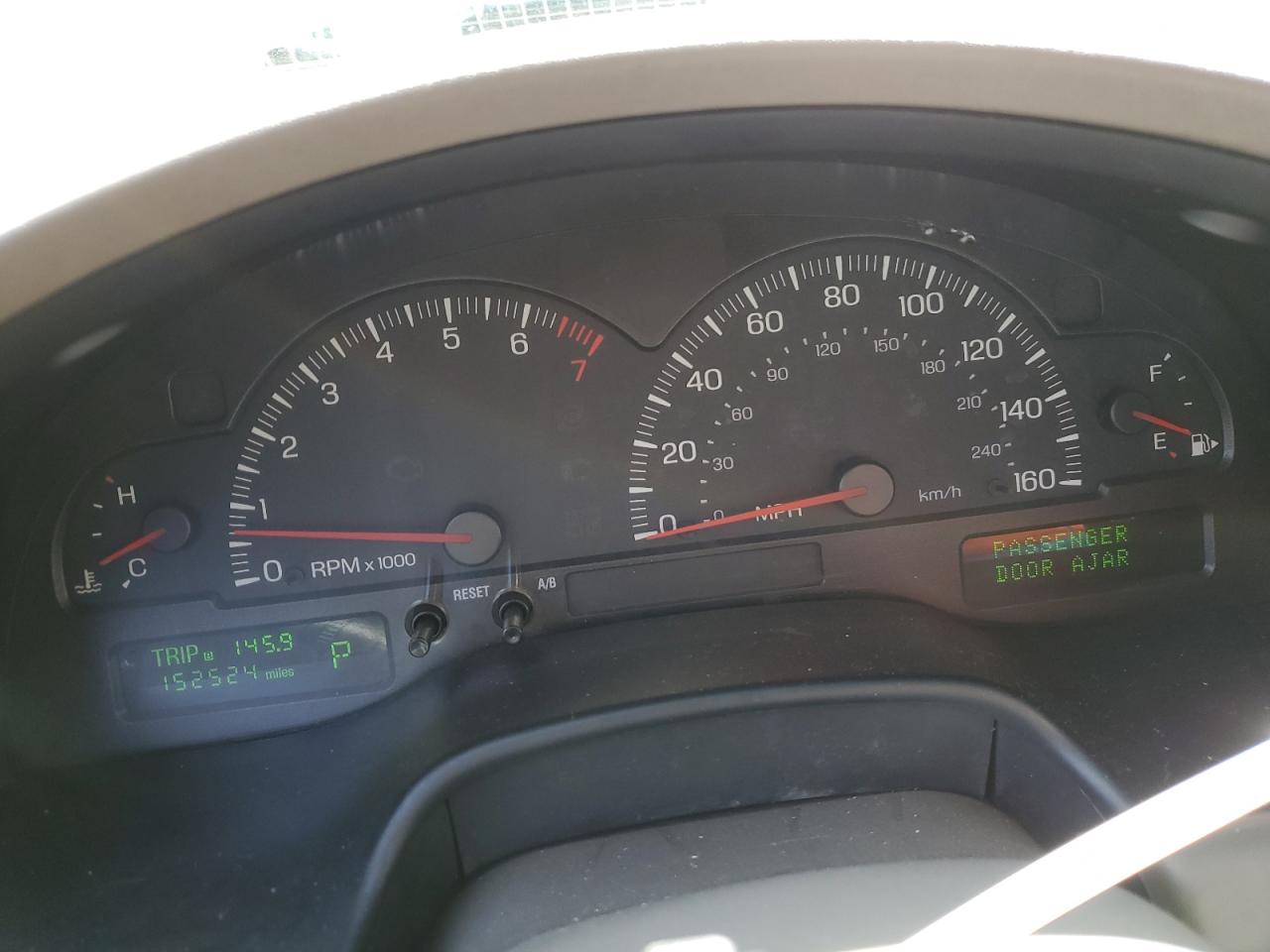 1lnhm87a52y689991 1LNHM87A52Y689991 2002 Lincoln Ls