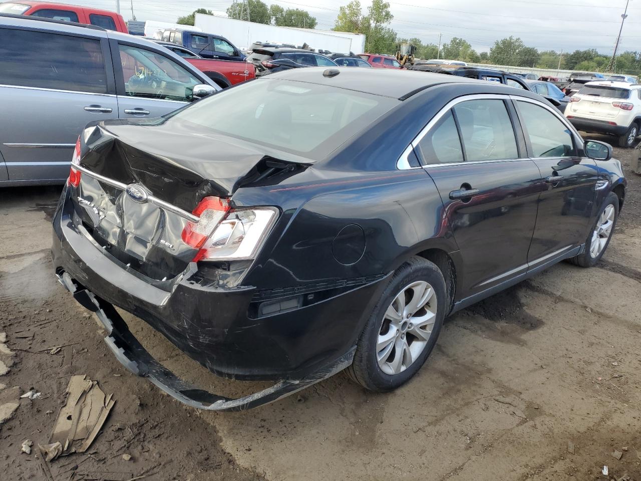 1FAHP2EW5BG140620 2011 Ford Taurus Sel