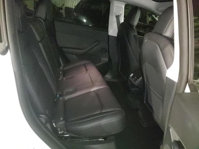 7SAYGDEE0NF445974 Tesla Model Y