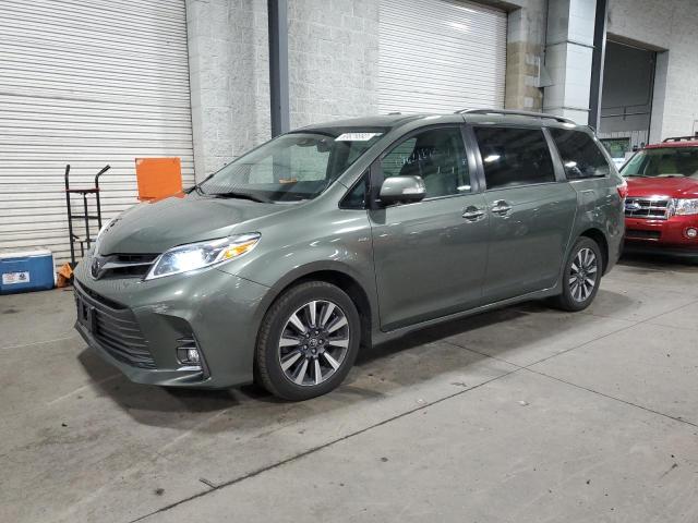 2019 Toyota Sienna XLE