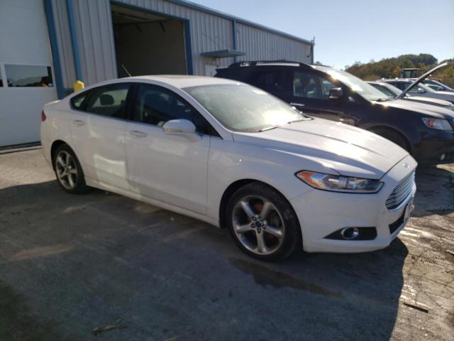 1FA6P0HD3E5406139 Ford FUSION SE