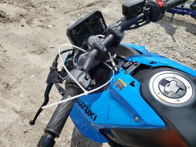 2023 SUZUKI GSX800 R - JS1EM11B6P7100308