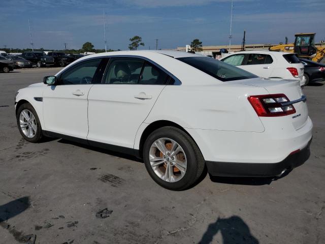 1FAHP2D88JG138457 Ford TAURUS SE