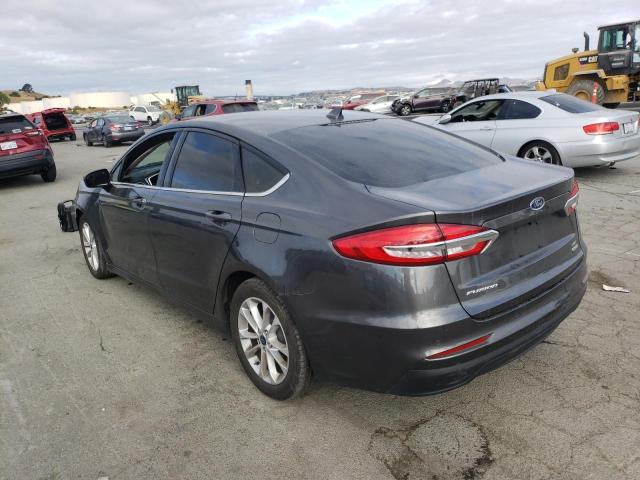 3FA6P0HD6KR135635 Ford Fusion SE 2