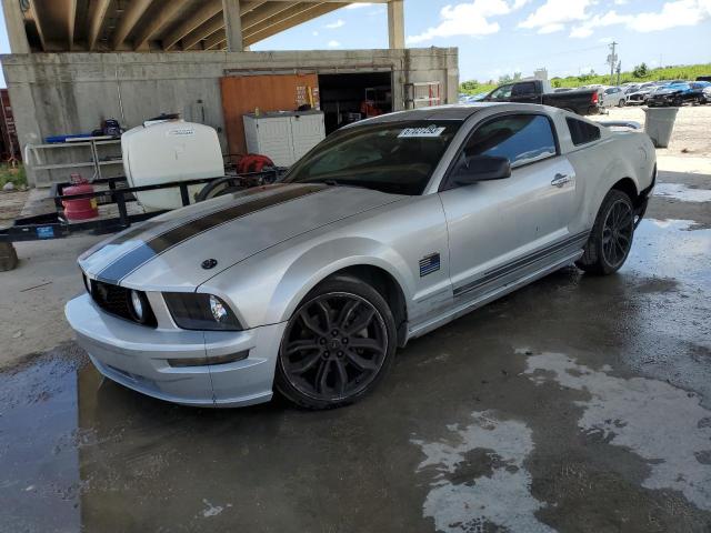 2005 Ford Mustang GT