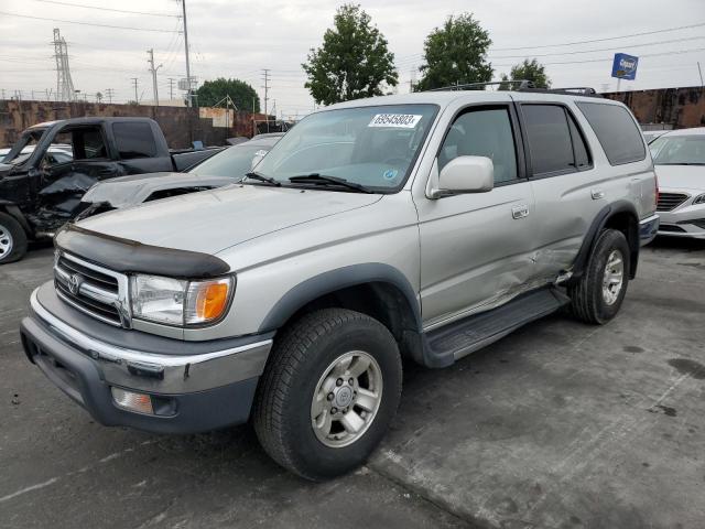 2000 Toyota 4Runner SR5