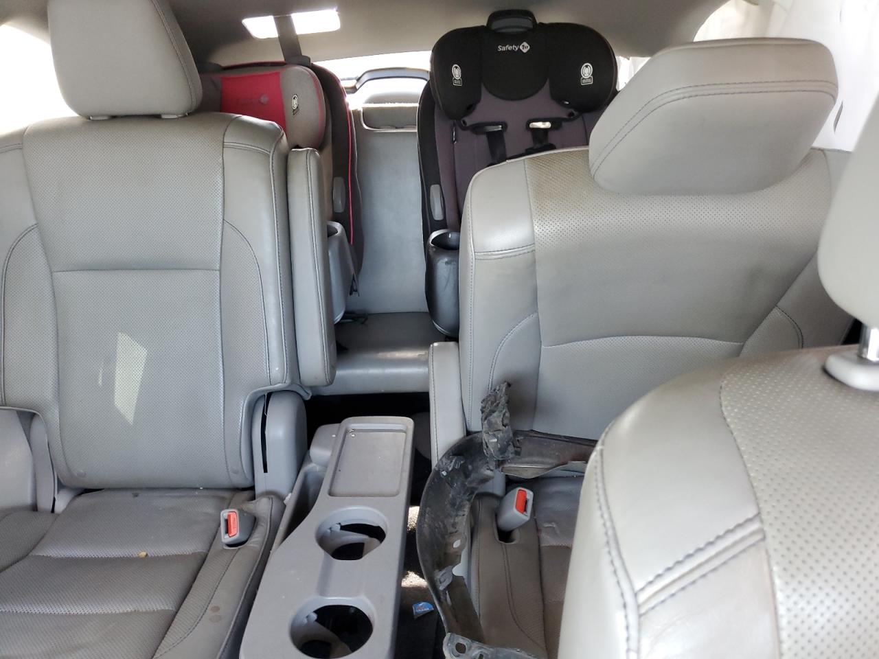 5TDYKRFH4FS083906 2015 Toyota Highlander Limited