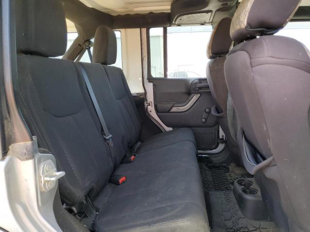 1C4BJWDG8JL909944 Jeep Wrangler Unlimited Sport