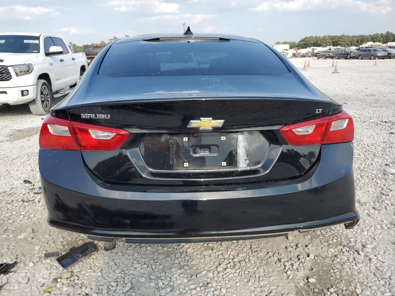 1G1ZD5ST3JF228534 2018 Chevrolet Malibu Lt