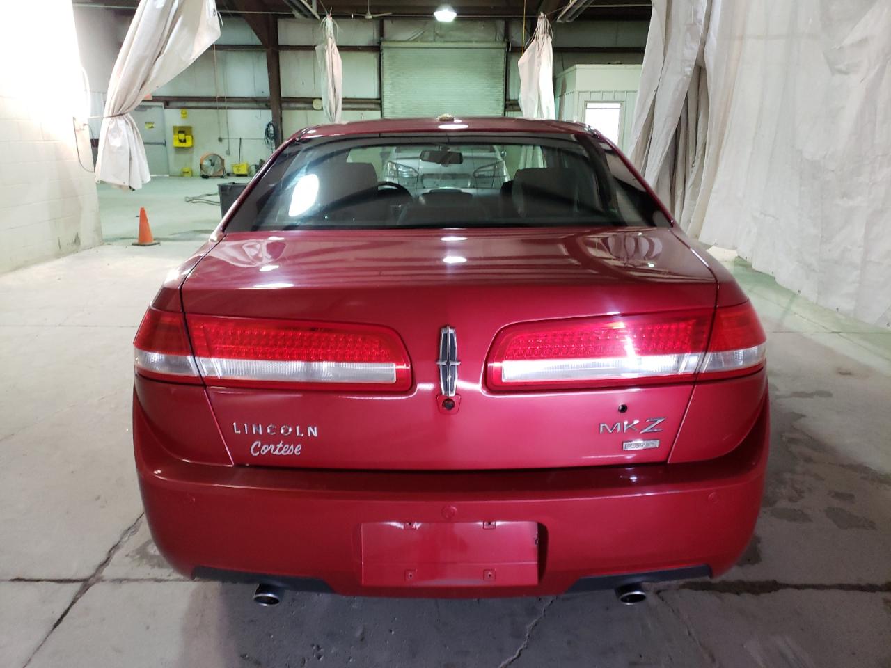 Lot #2427481337 2011 LINCOLN MKZ
