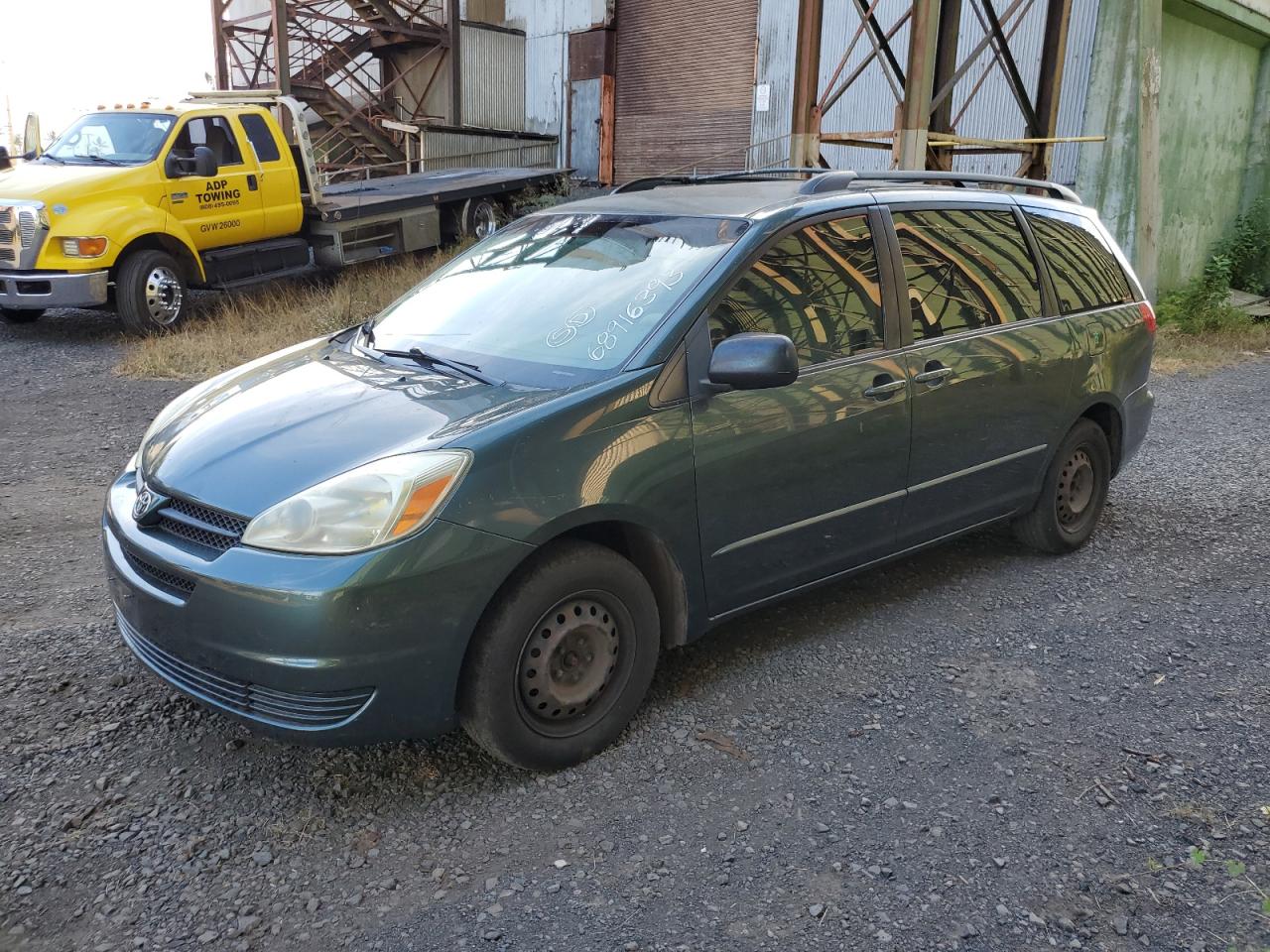 Toyota Sienna 2005 3 3