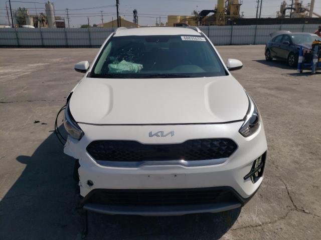 KNDCB3LC7N5510161 Kia Niro LX 5