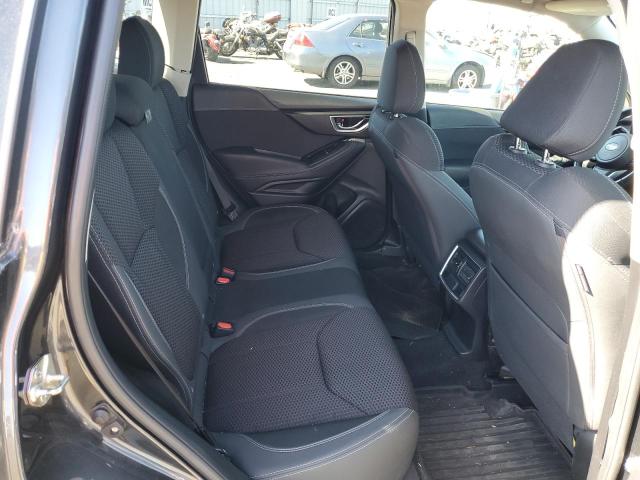 JF2SKAEC7KH574581 Subaru Forester Premium