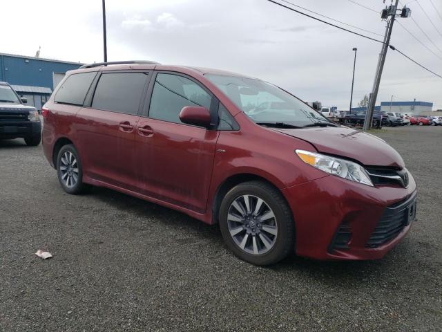 5TDJZ3DC2JS197302 Toyota SIENNA LE