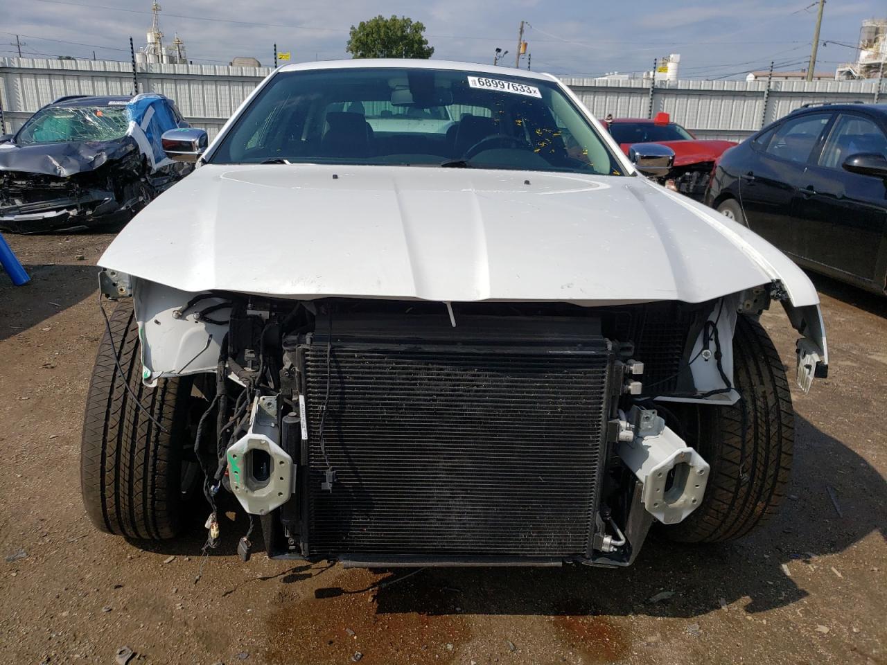 2C3CCAKG3LH142075 Chrysler 300 LIMITE 5