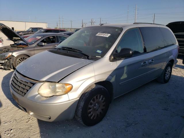 2006 Chrysler Town & Country LX