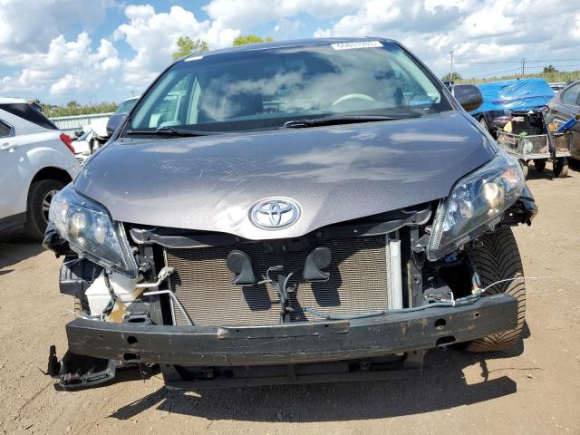 5TDXK3DC2BS072882 2011 TOYOTA SIENNA, photo no. 5