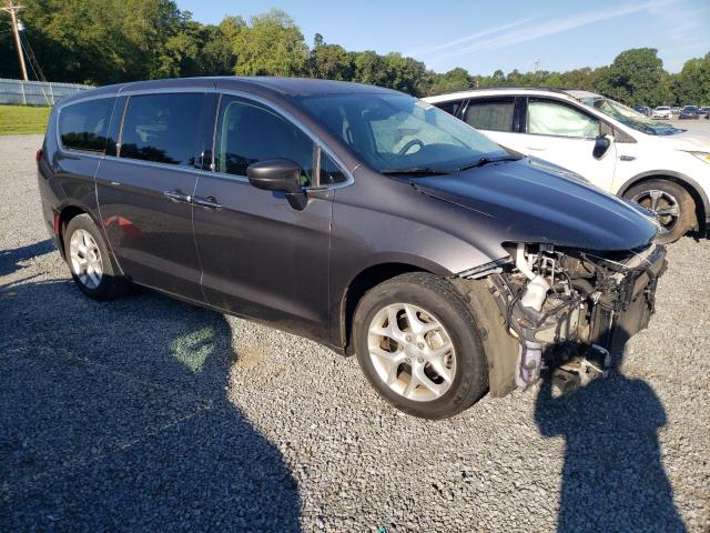 2C4RC1FG2JR227321 2018 CHRYSLER PACIFICA, photo no. 4