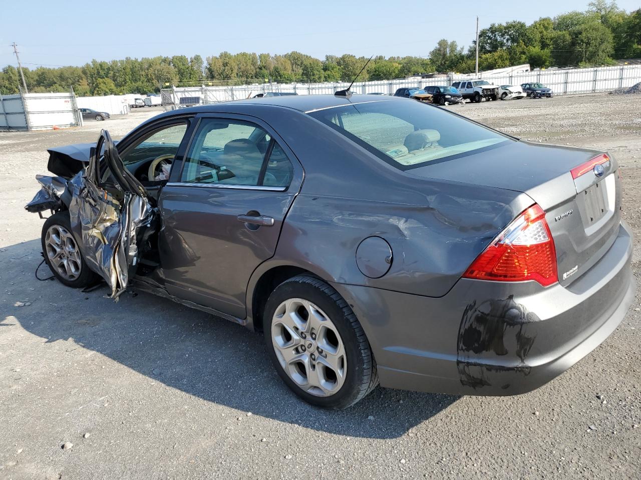 3FAHP0HA8AR146469 2010 Ford Fusion Se