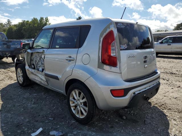 VIN: KNDJT2A62C7417450 Auction: COPART Lot: 67661913 Location: MA - SOUTH BOSTON KNDJT2A62C7417450 KIA SOUL 2012 SILVER Photo 2